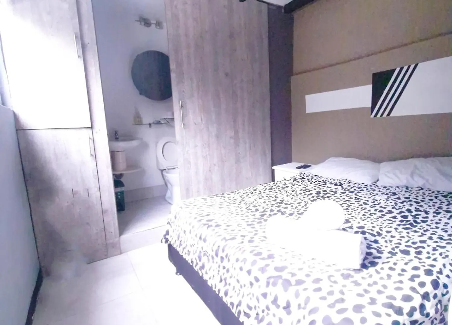 Imperial Serenity Suite Poblado 301A Medellin Colombia